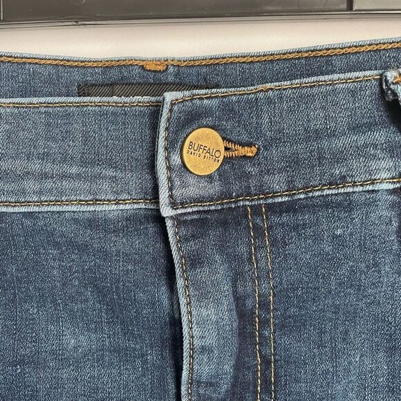 Buffalo David Bitton Denim Lightly Distressed XL - Picture 4 of 7